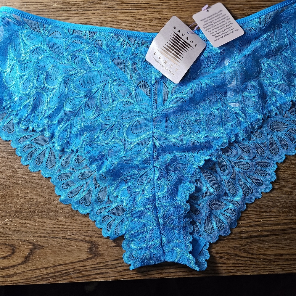 Surprise me wild flower Savage X fenty bra and underwear set.